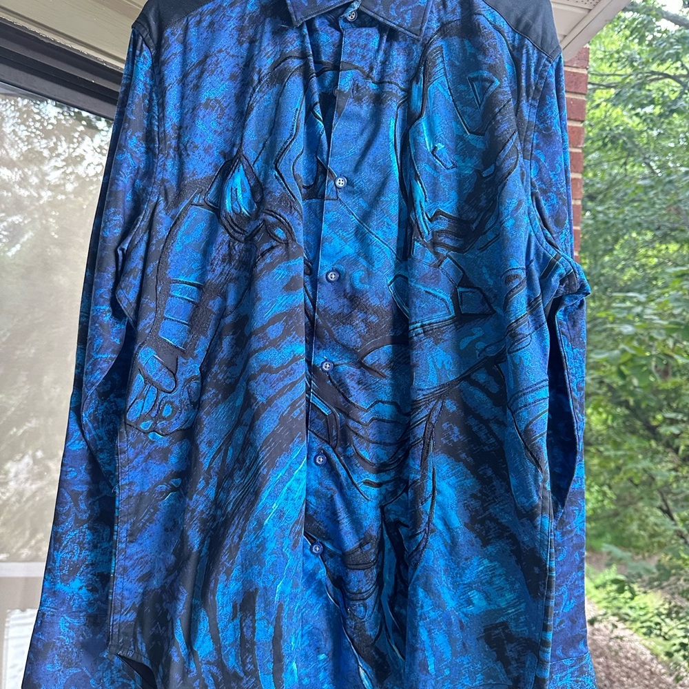 Robert Graham Blue and Black Graphic Shirt size L pre-owned but excellent.